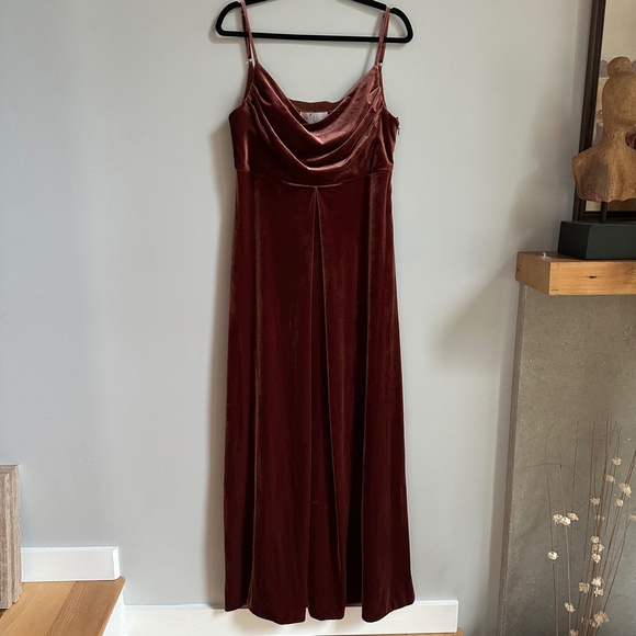 Revelry Skye Velvet Dress in Terracotta - Picture 2 of 6